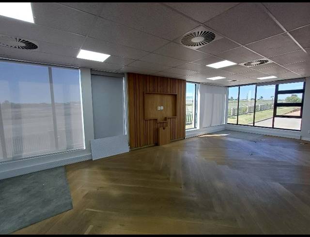 INDUSTRIAL FOR SALE IN KNOPPIESLAAGTE